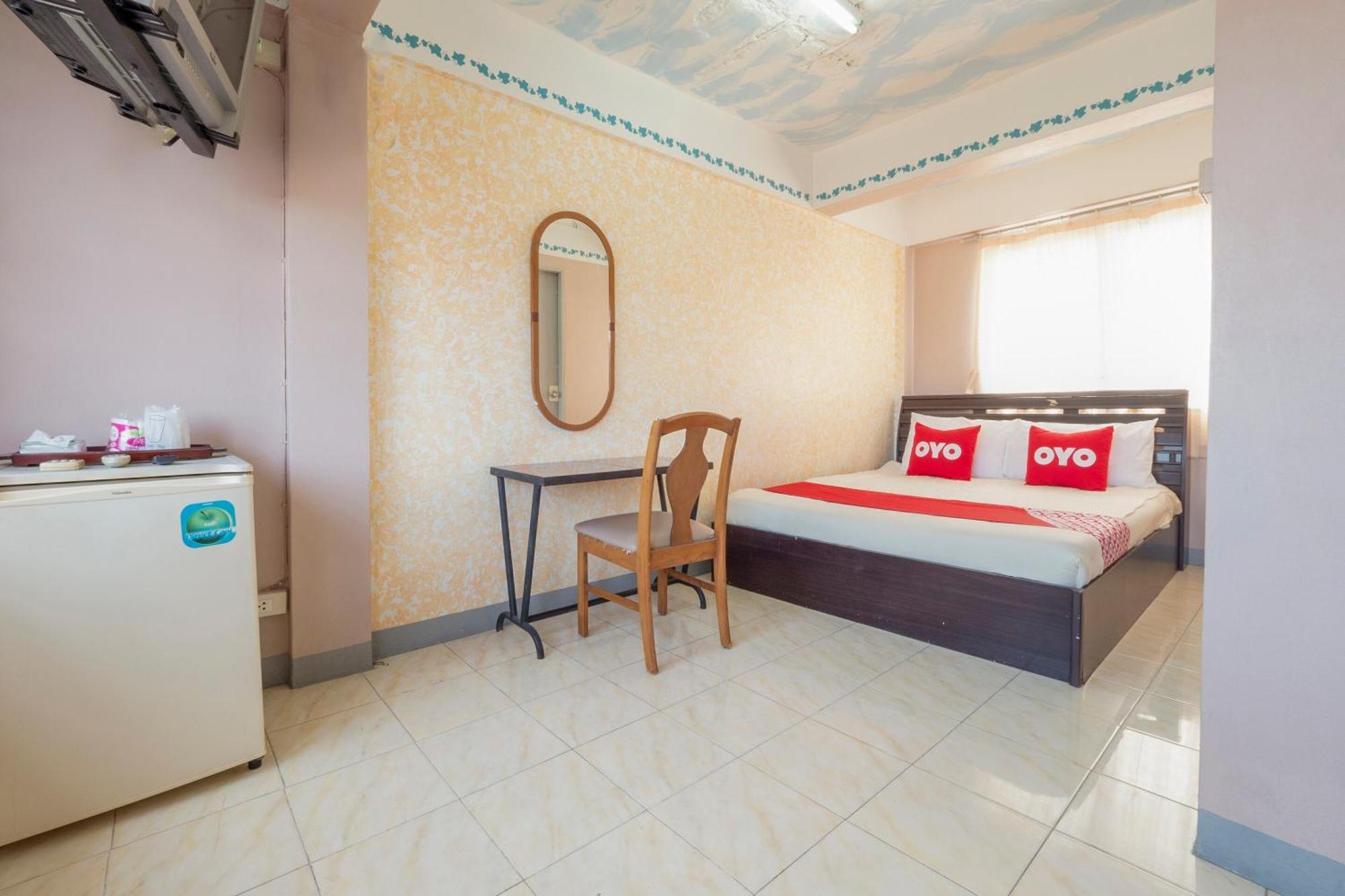 Hotel Oyo 1152 Hongpak Mint à Bangsaen Extérieur photo