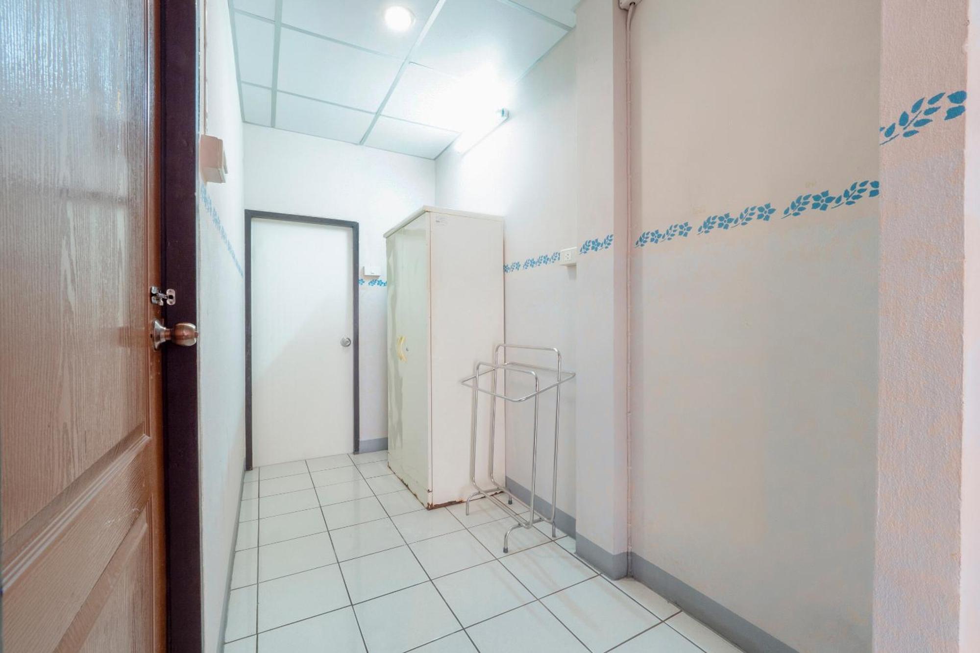 Hotel Oyo 1152 Hongpak Mint à Bangsaen Extérieur photo