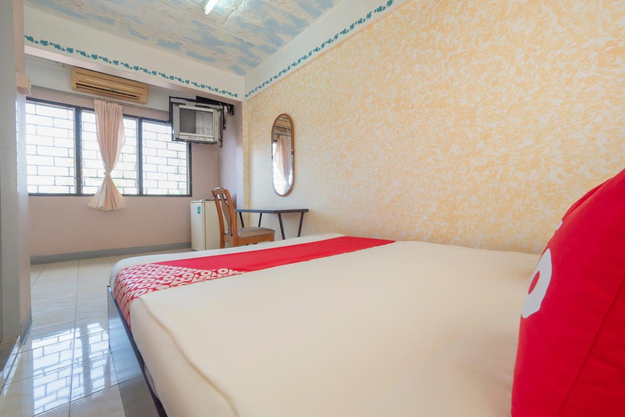 Hotel Oyo 1152 Hongpak Mint à Bangsaen Extérieur photo